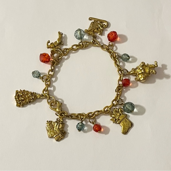 Vintage Gold Tone Christmas Beaded Charm Bracelet - Picture 12 of 16